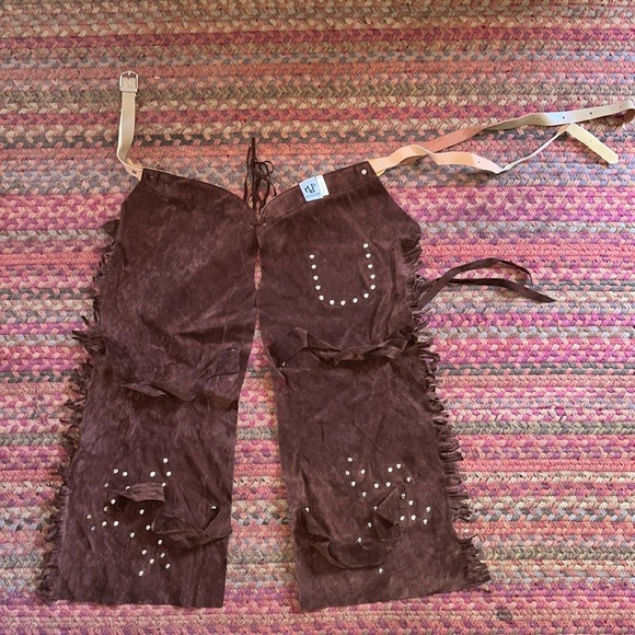 KIDS WESTERN COSTUME SUEDE STUDDED FRINGE COWBOY CHAPS - Picture 2 of 5